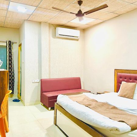 Jagtara Residency Ξενοδοχείο Ιντόρ Εξωτερικό φωτογραφία