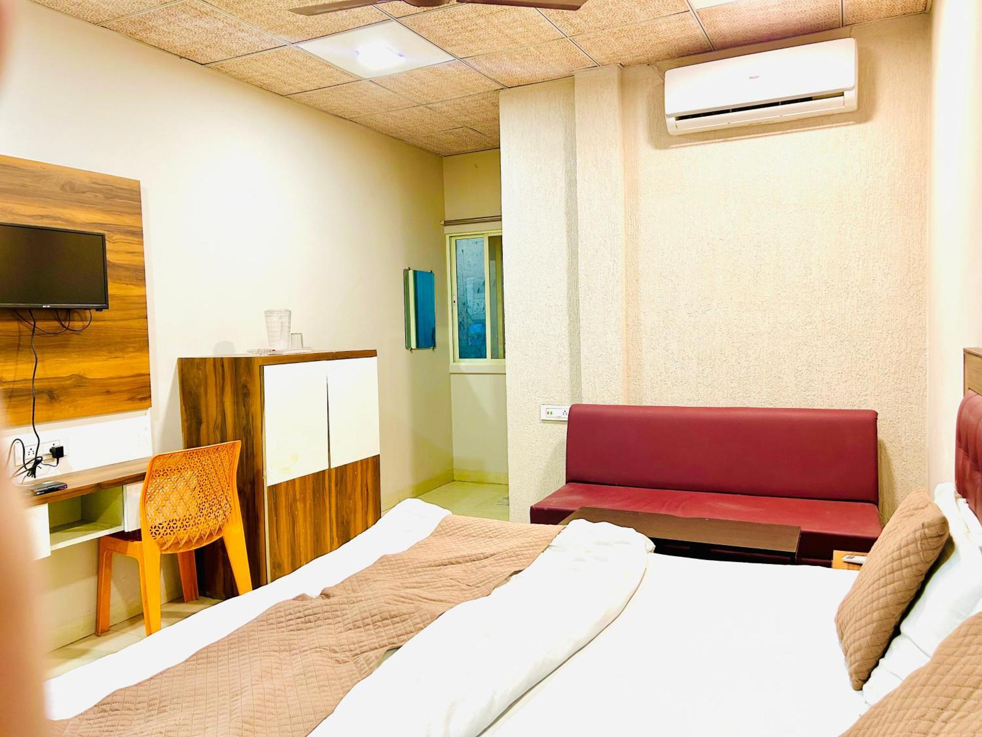 Jagtara Residency Ξενοδοχείο Ιντόρ Εξωτερικό φωτογραφία