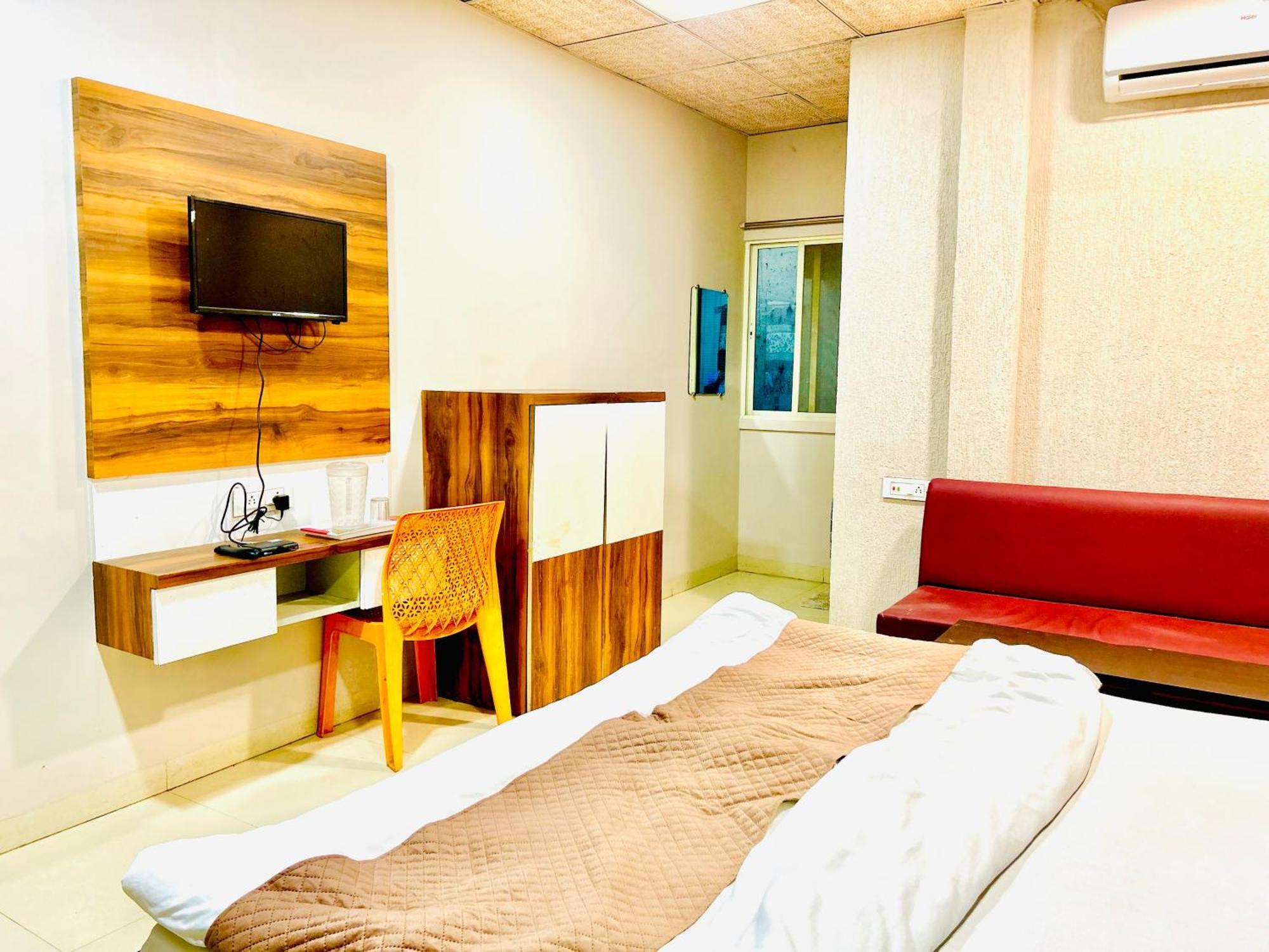 Jagtara Residency Ξενοδοχείο Ιντόρ Εξωτερικό φωτογραφία